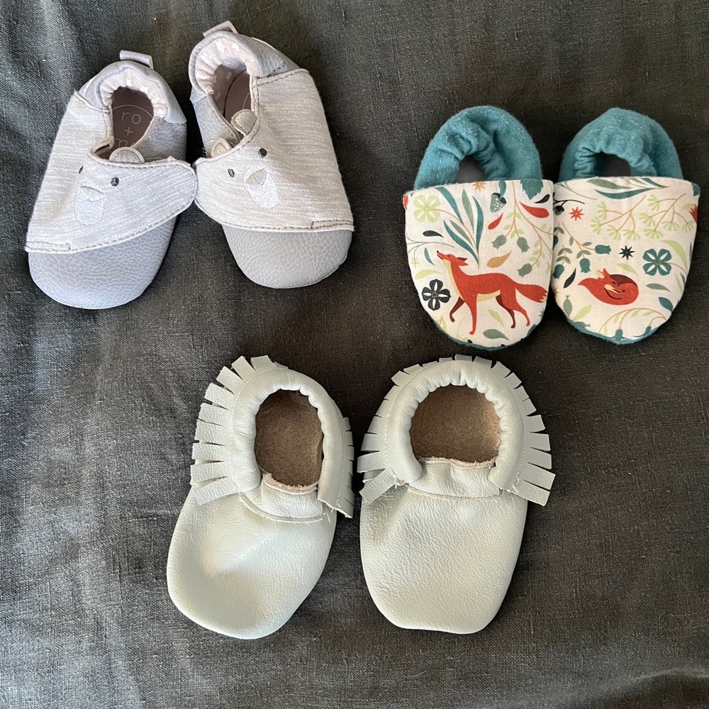 Bundle of baby shoes - like new